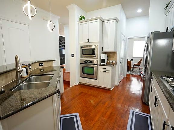 4th image of 5625 Dolores St #5625B
