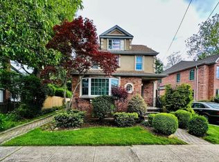 36 Harding Ave FLOOR 2, Roslyn Heights, NY 11577