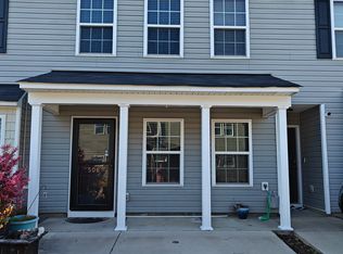 506 Directive Dr, Hope Mills, NC 28348