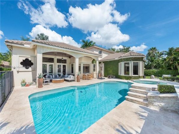 2534 Montclaire Ct
