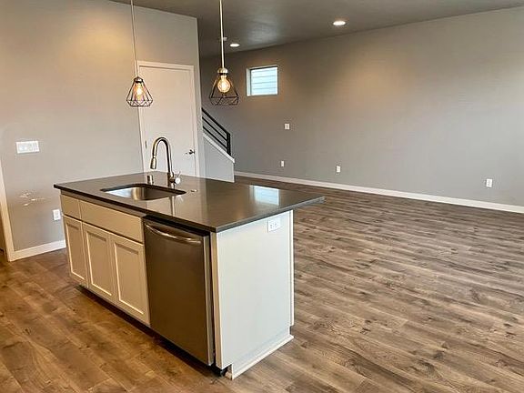 4th image of 11420 NE 122nd Pl