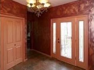 10200 Honey Bear Ln, Anchorage, AK 99516