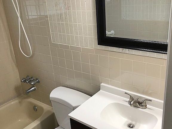 2nd image of 1587 E Breezy Ln