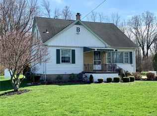1227 E Robinson St, North Tonawanda, NY 14120