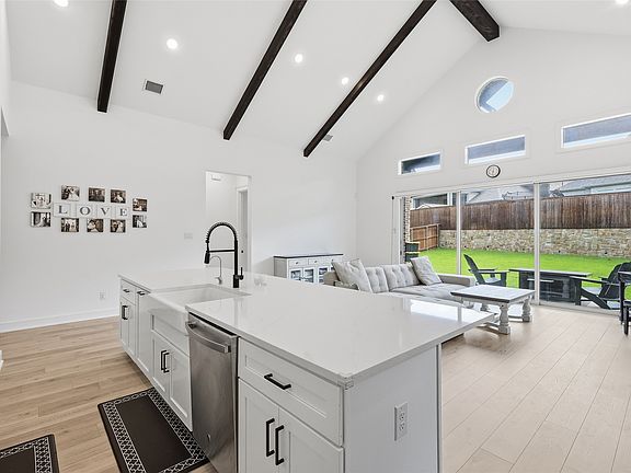 4th image of 4728 Brockwell Dr