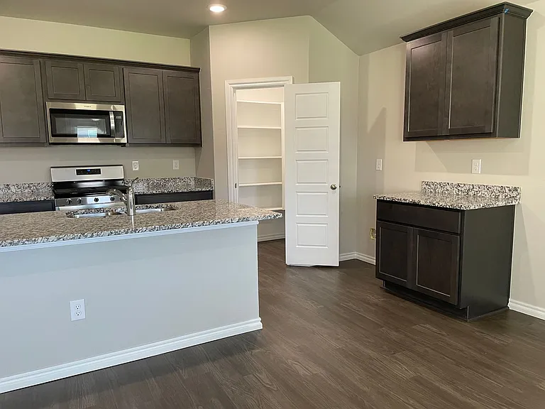 12512 Bending Brook Dr — Photo 4