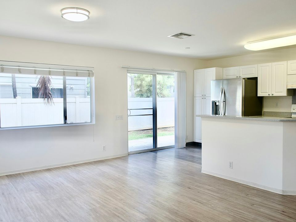 Kitchen & Living Room