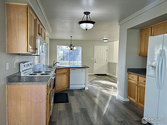 4th image of 4660 Odessa St