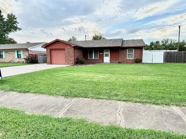 301 W Norma St, Sapulpa, OK 74066