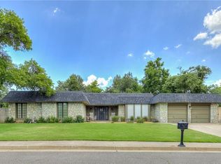 1812 Dove Ct, Edmond, OK 73034