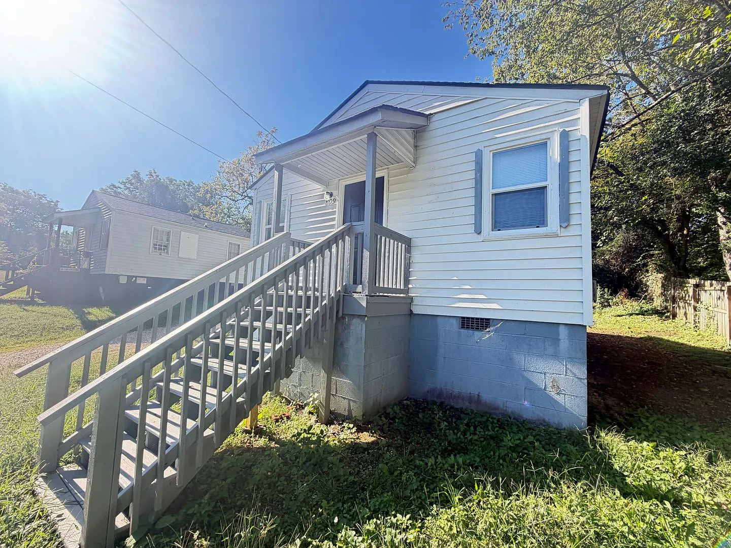 Small 2 bed 1 bath house close to downtown Kannapolis and the Research Campus — Photo 3