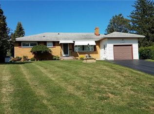 193 High Point Trl, Rochester, NY 14609