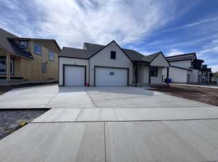 938 W Motor Vu Dr #208, Riverdale, UT 84405