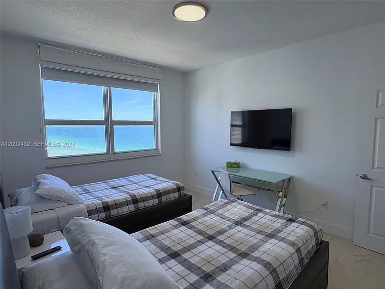 2080 S Ocean Dr #MPH12 — Photo 26