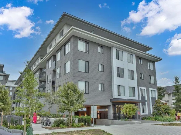 15835 85th Ave #209, Surrey, BC V4N 6W6