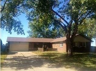 17 N Angelina Dr, Augusta, KS 67010