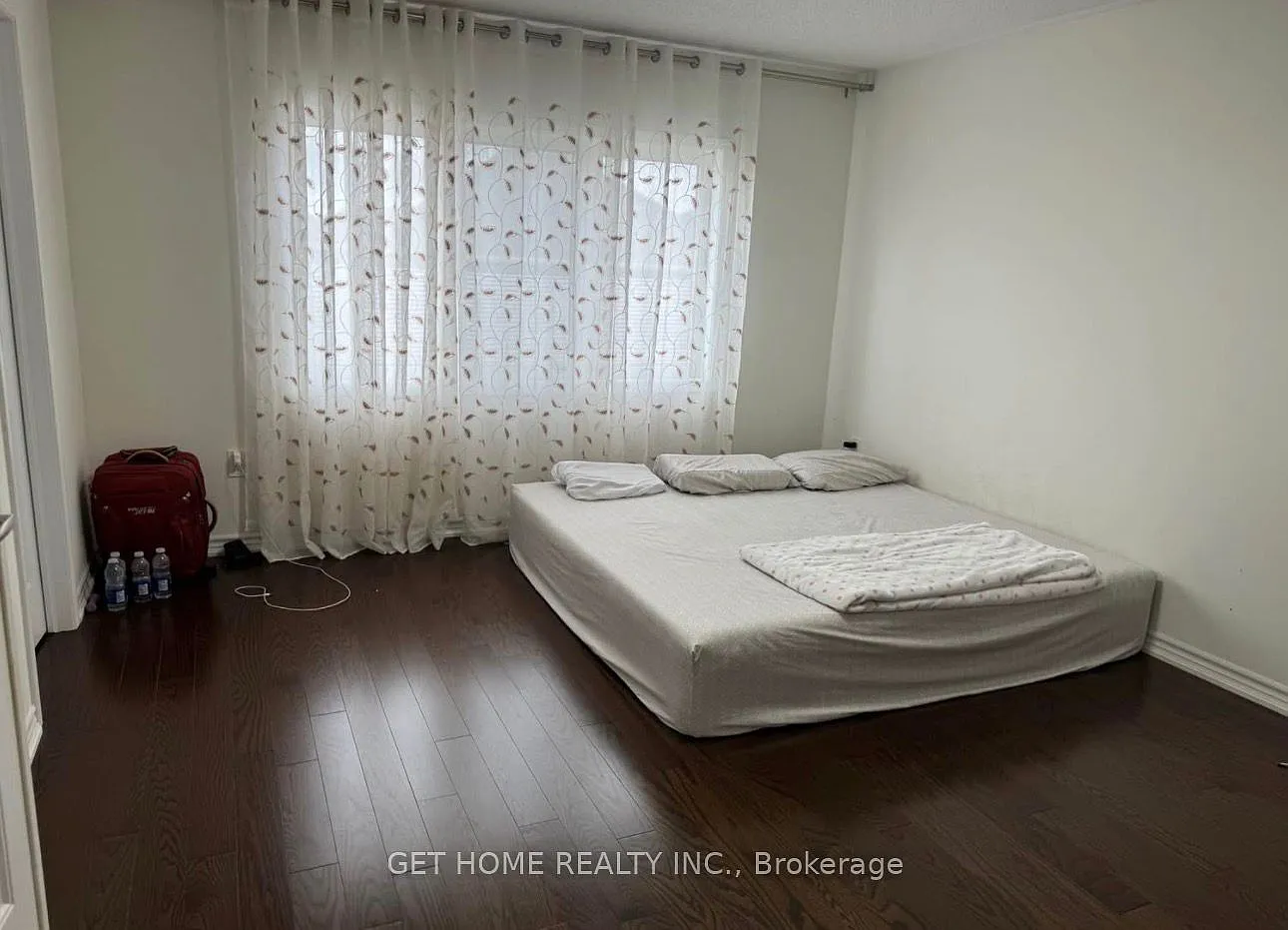 4 bed, $3,500 — Photo 3