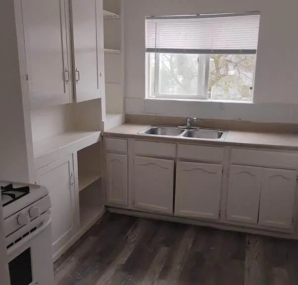 441 W Cowles St #441 — Photo 4