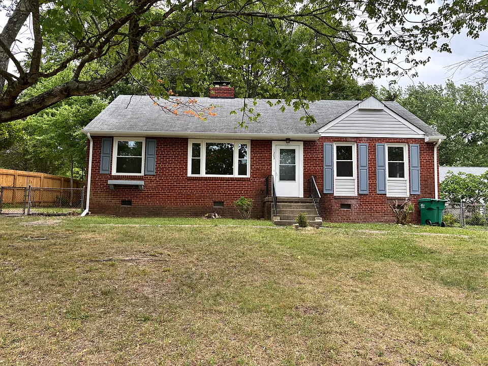 1303 Rosecroft Rd