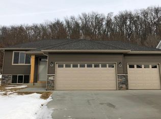 3337 Ridgeline Dr SE, Rochester, MN 55904