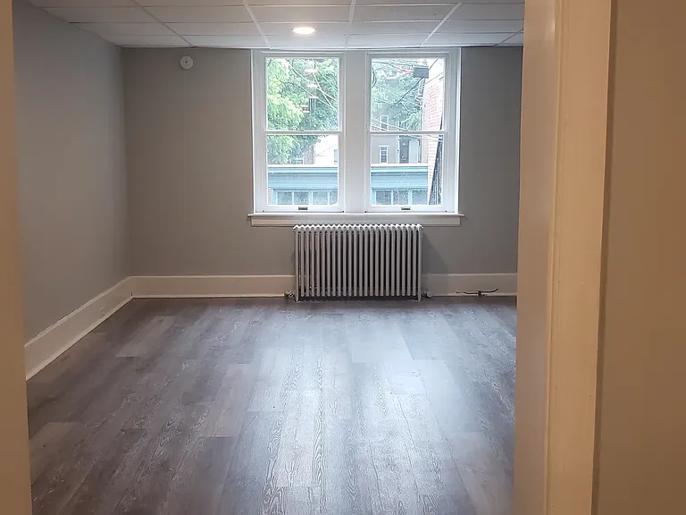 109.5 E High St #2 — Photo 2