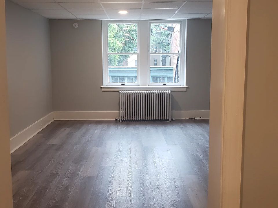 2nd image of 109.5 E High St Unit 2