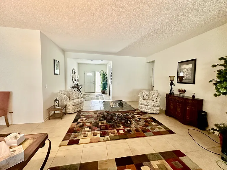114 Landing Ln — Photo 4