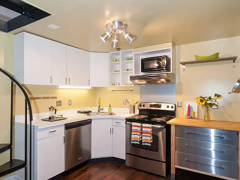 429 N 13th St #6D — Photo 5
