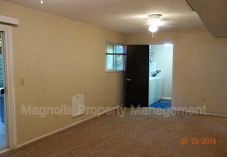1185 Applewood Dr — Photo 13