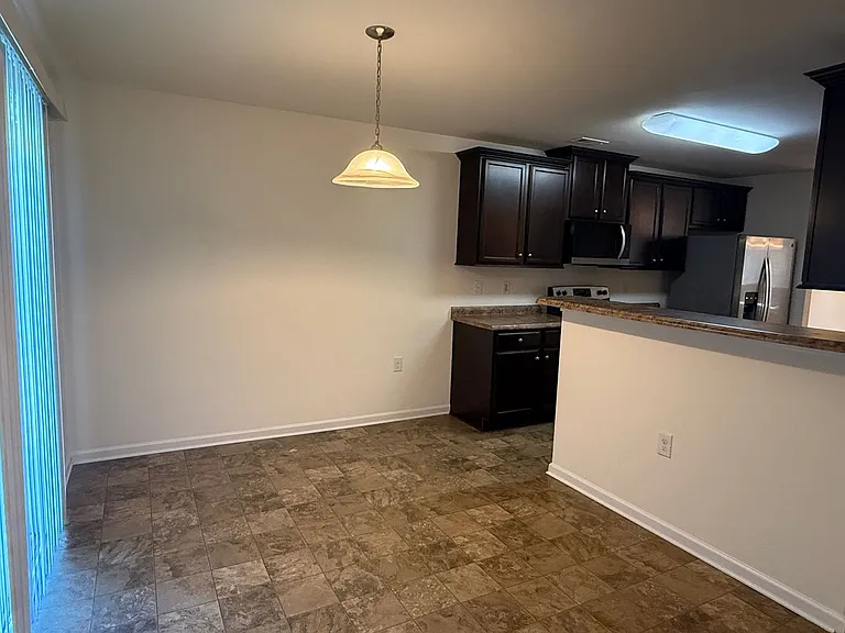 1933 Stoney Point Cir — Photo 5