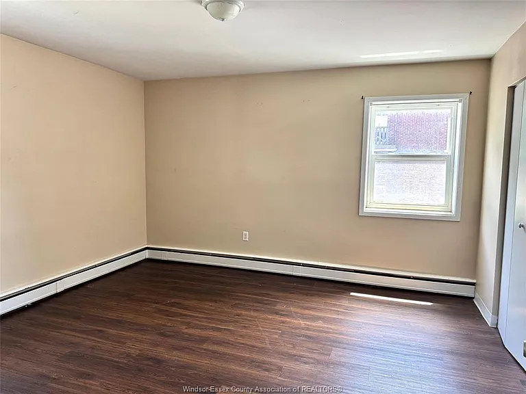 2035 University Ave W #205 — Photo 7