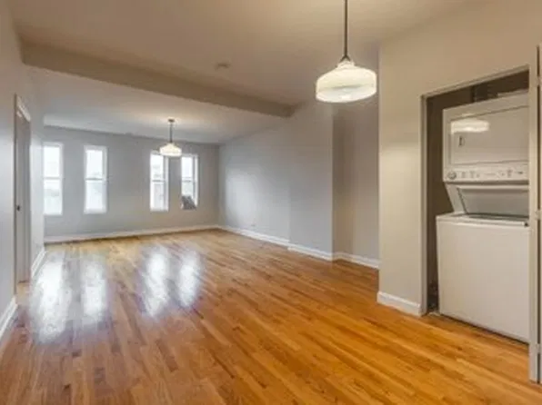 1537 N Milwaukee Ave, Chicago, IL