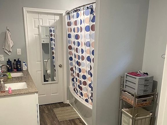 5th image of 563 Lafayette 28