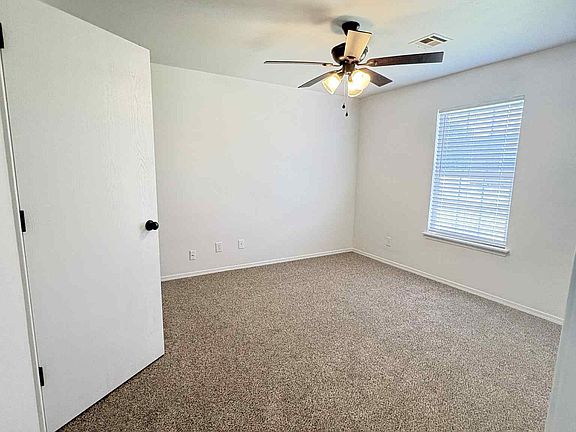 5th image of 2709 Trailwood Dr #A