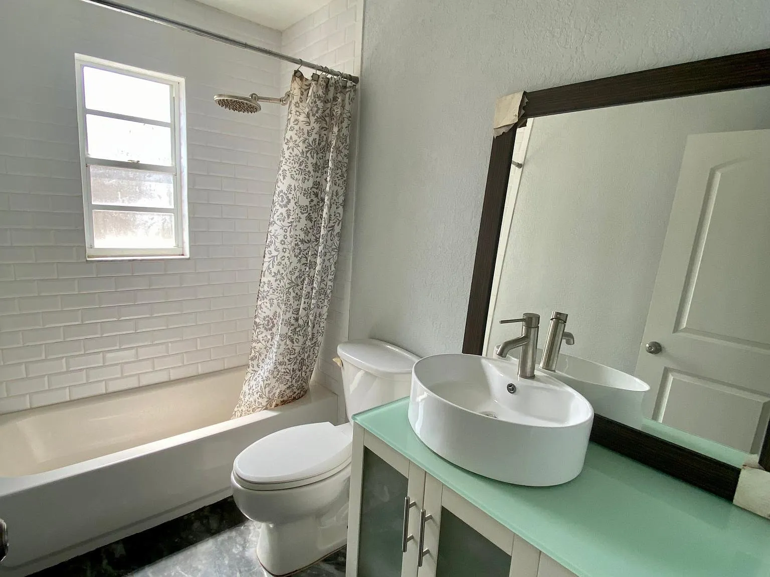 1217 E Lemon St — Photo 4