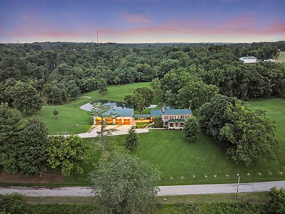 5th image of 5176 Botts Ln