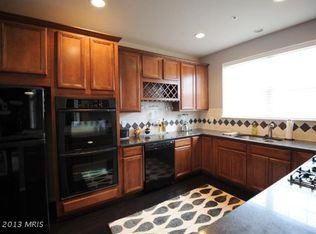 12424B Liberty Bridge Rd, Fairfax, VA 22033