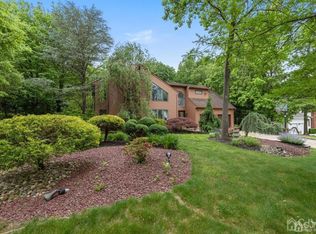 6 Brinley Dr, Matawan, NJ 07747