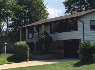 1791 Glen Lake Rd, Hoffman Estates, IL 60169