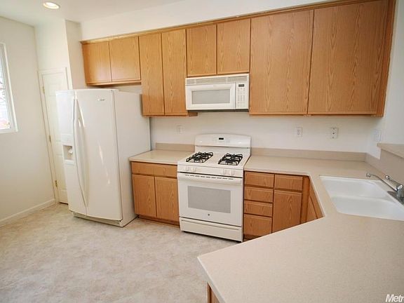 4th image of 4320 Angelica Way