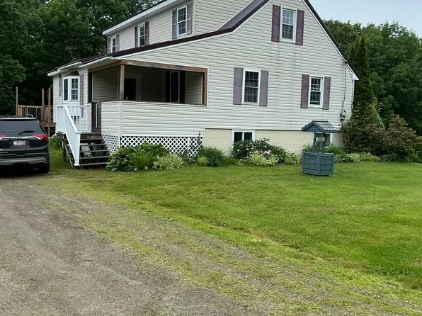 531 Hallowell Rd, Chelsea, ME 04330