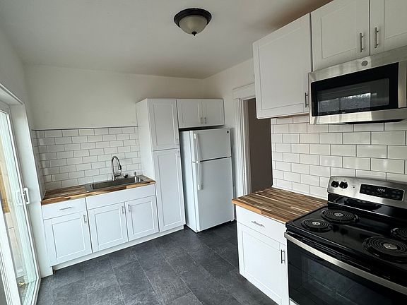3rd image of 1256 Parkway Ave APT 2