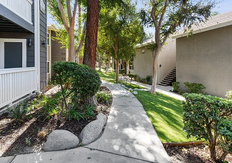 Arrive Santa Clarita — Photo 31