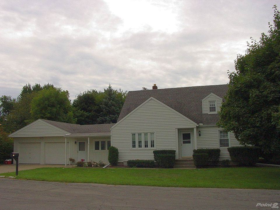 10 Island View Ave. Rossford, Ohio