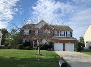 25861 Spring Farm Cir, Chantilly, VA 20152