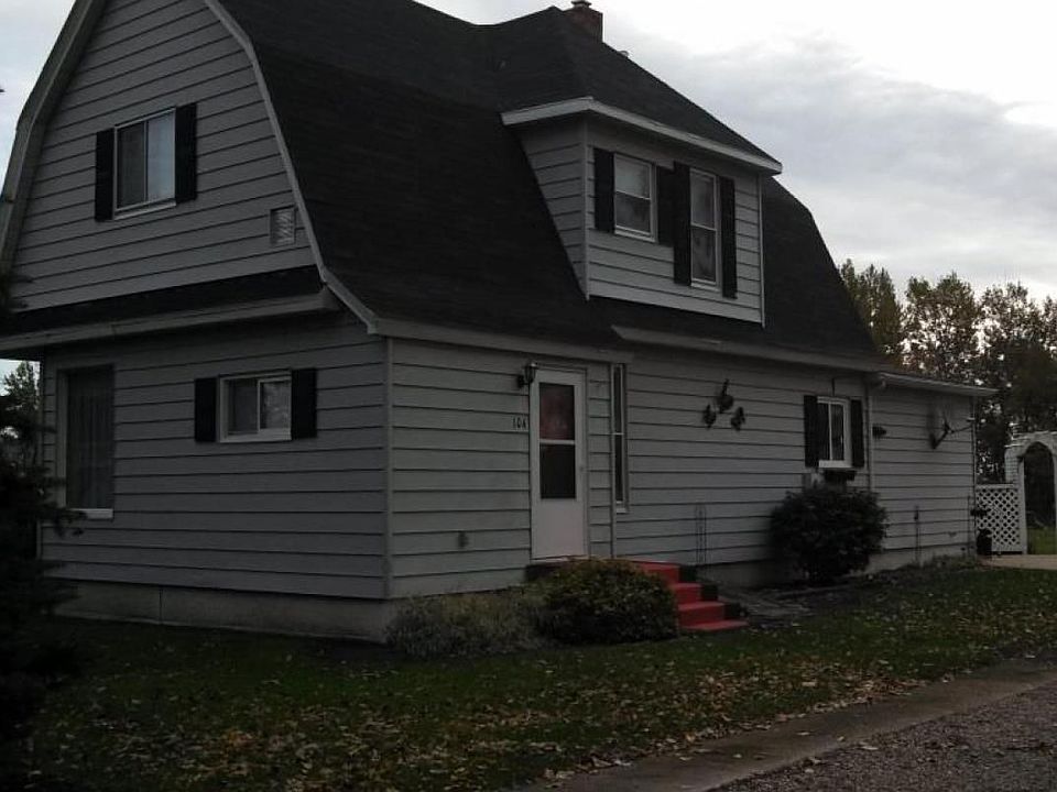 1st image of 104 2nd Ave
