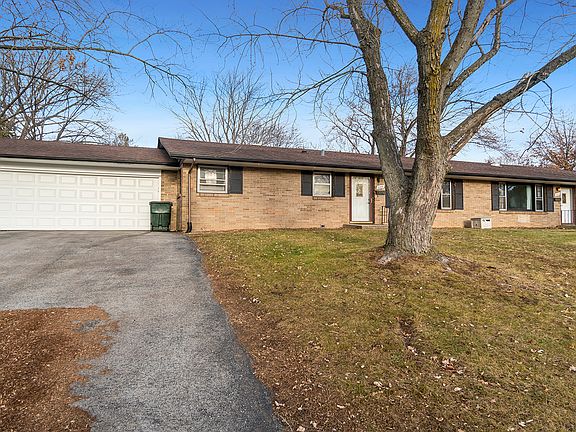2nd image of 229 Flintridge Dr #239
