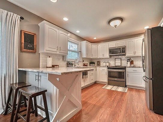 5th image of 2 Cambridge Ct