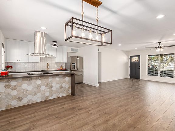 5th image of 8409 E Hubbell St