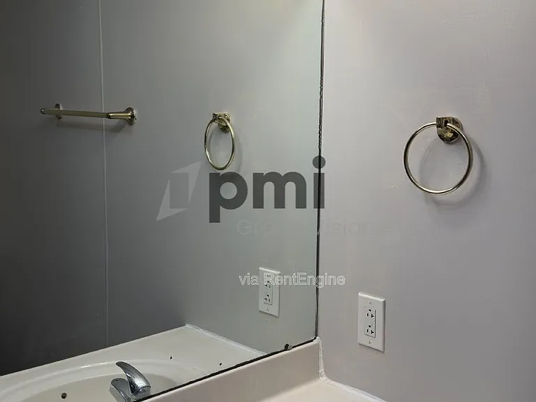 16 W Buchanan Ave #4 — Photo 3